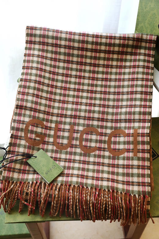 Gucci格子围巾专柜热卖 商品图8