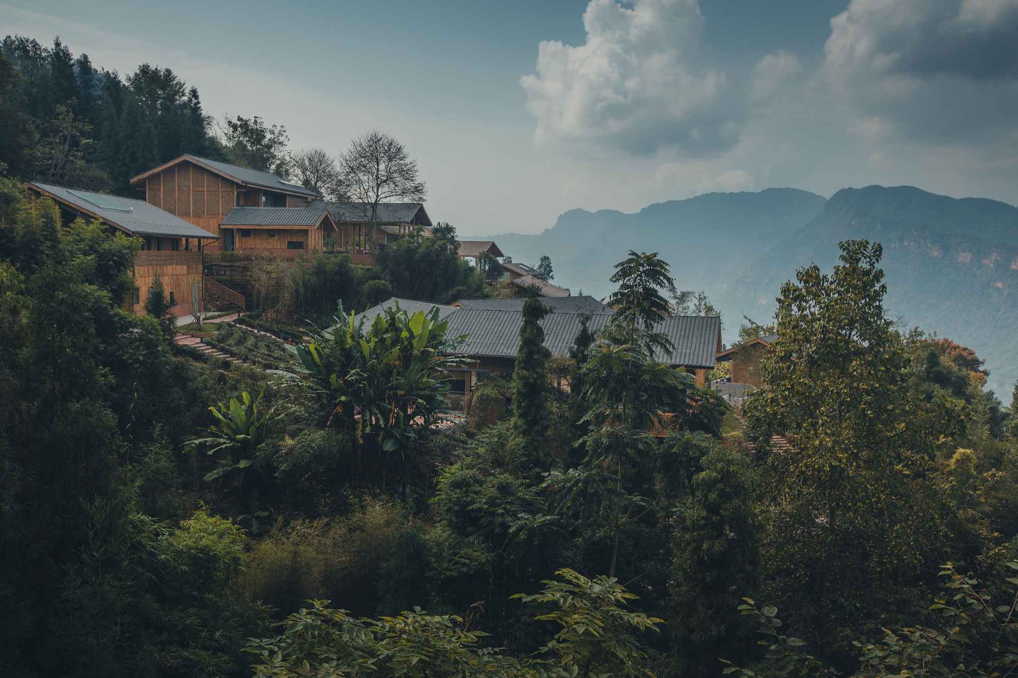 【乐山马边·453号院】2房/3房/独栋树屋，可单房预定，赏青山画卷·日出云海·体验彝族风情！带地暖、看云海，KSS