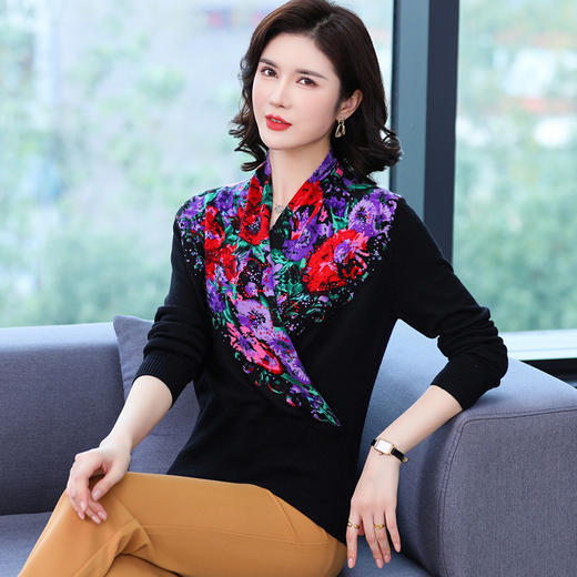 FCY-SF1126新款时尚优雅气质V领长袖针织印花打底衫 商品图2