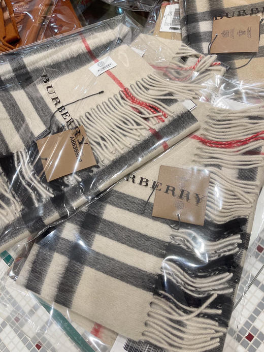 burberry专柜级经典羊绒格子围巾-石色 商品图4