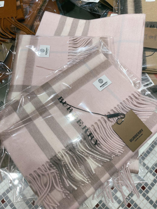 burberry专柜级经典羊绒格子围巾-浅粉色 商品图0