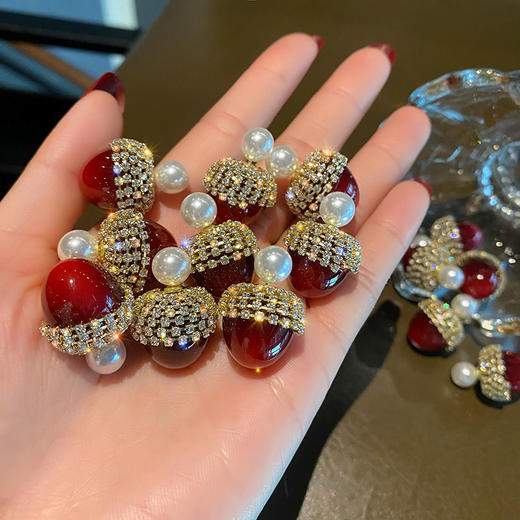 新年耳环女酒红色车厘子耳钉樱桃镶钻银针耳饰品 商品图6