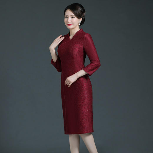 上海旗袍厂WD-WZ338加厚旗袍冬天穿的年轻妈妈参加婚礼礼服胖喜婆婆婚宴装丈母娘冬装 商品图3