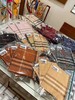 burberry专柜级经典羊绒格子围巾-奶茶色 商品缩略图8
