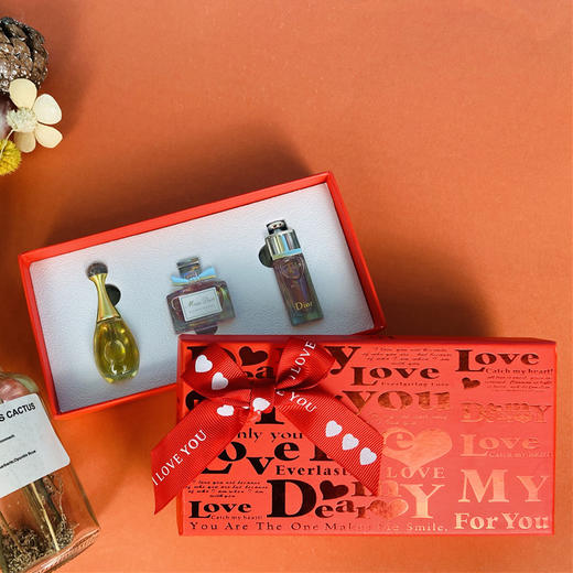 买即送欧莱雅紫熨斗眼霜小样7.5ml！丨Dior迪奥香水小样Q版三件套花漾甜心真我魅惑挚爱红色礼盒[福利品] 商品图1