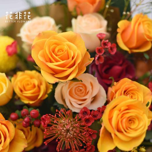 《三冬暖》圣诞节马蹄莲针垫玫瑰花束 商品图3