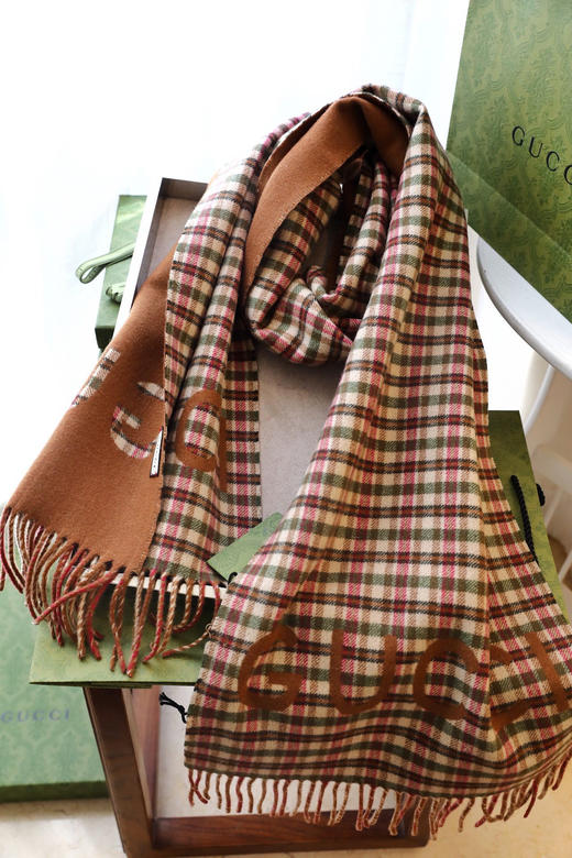 Gucci格子围巾专柜热卖 商品图7