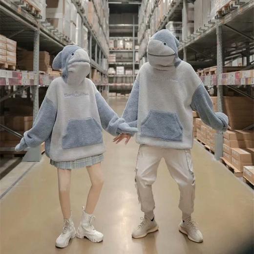 网红新款自闭鲨鱼羊羔绒卫衣男女学生情侣装宽松休闲大码居家沙雕 商品图5