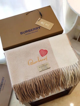 BURBERRY【手抄体桃心】奶茶驼