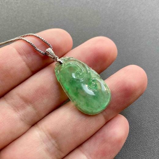 高冰种阳绿翡翠如意 商品图7