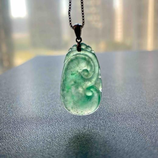 高冰种阳绿翡翠如意 商品图10