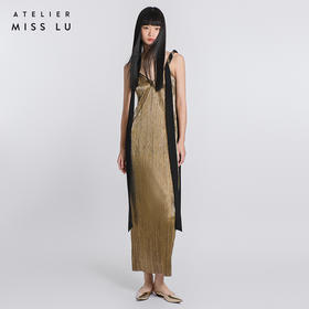 【浮华梦】肩部交织飘带金属感大V领长款连衣裙/0000786