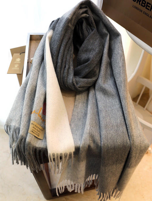 BURBERRY【手抄体桃心】.灰色 商品图1