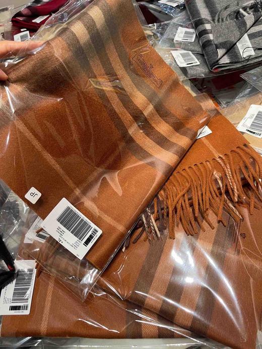 burberry专柜级经典羊绒格子围巾-焦糖色 商品图3