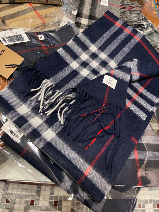 burberry专柜级经典羊绒格子围巾-海军蓝 商品图1