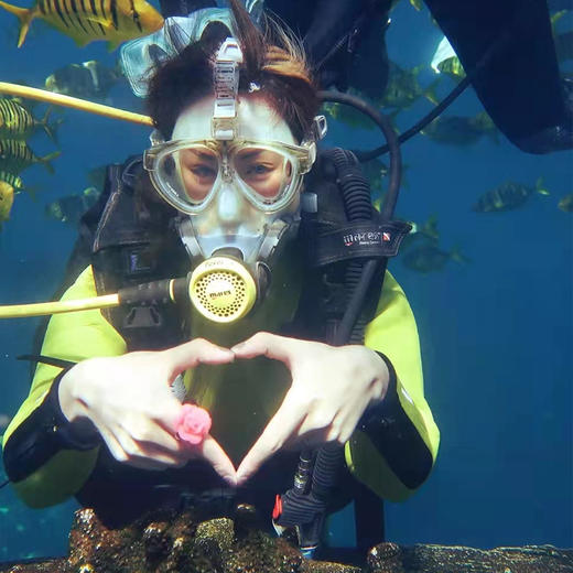 海南三亚·亚龙湾爱立方篝火潜水一日游(纯玩2人精致小团+专属司导+一龄接送） 商品图1
