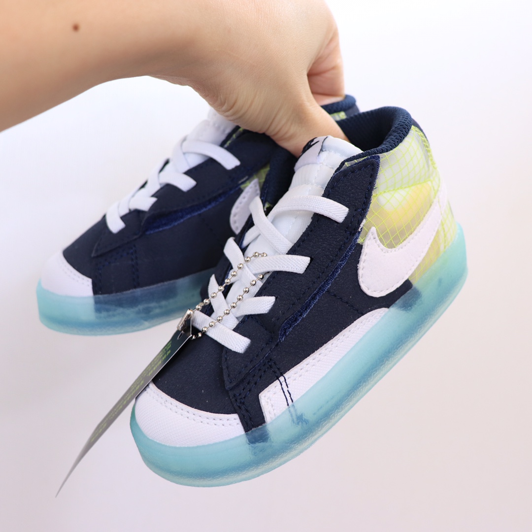 点此购买 耐克儿童开拓者高帮中帮水晶底板鞋 hh 207666