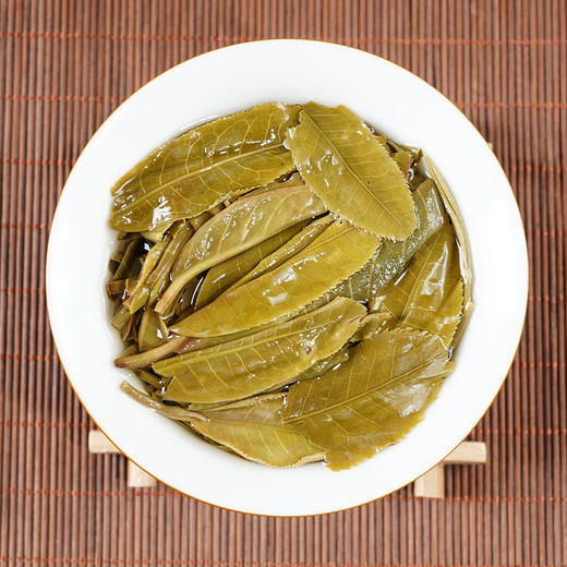 【易武金叶】2021春茶普洱茶生茶云南500古树金叶200g饼茶 商品图2