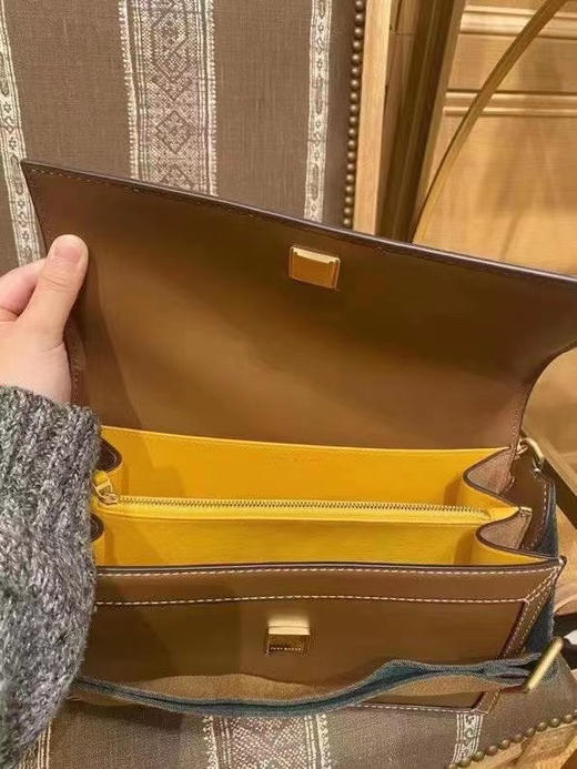 Tory Burch TB专柜 2021最新款 T Monogram 风琴包经典纯色热门大爆款！ 商品图2