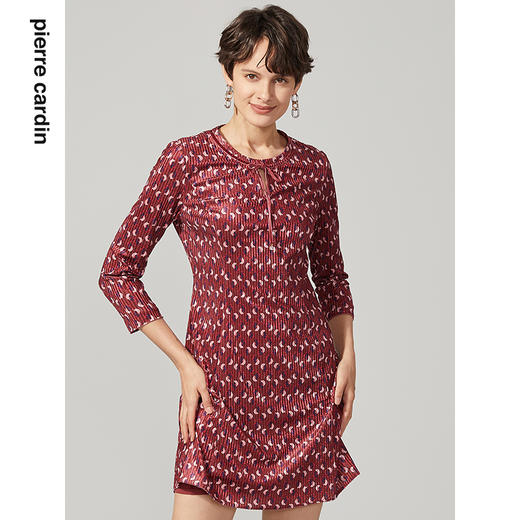 皮尔卡丹女装冬季新款红色圆领系带波点连衣裙A字裙P94DL25R3
 商品图4