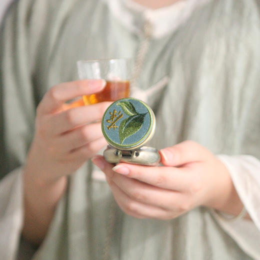 原创乌龙茶固体香膏涂抹铁观音香味送女生男生高级感礼物 商品图4