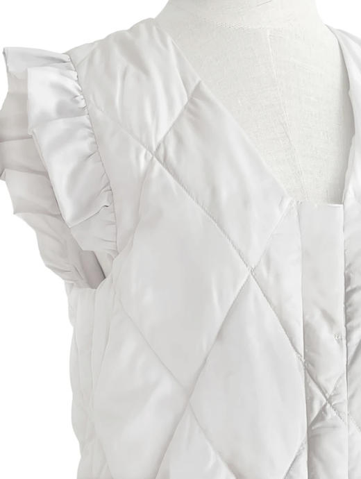 TYNVIE 木耳边饰肩鹅绒长背心-米白色 商品图3