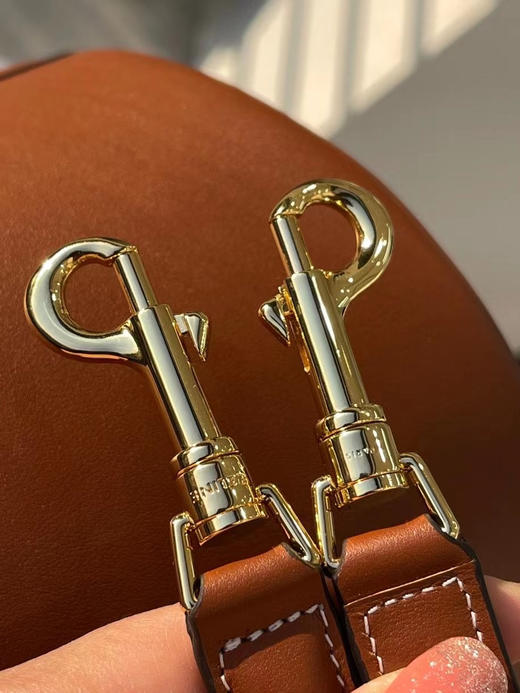 迷你水桶包。   尺寸：18X16X16cm 黑色 驼色 格纹。自己备注 商品图7