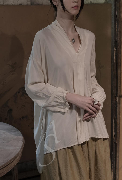 Daniela Gregis  奶油黄V领后褶落肩袖上衣 商品图0