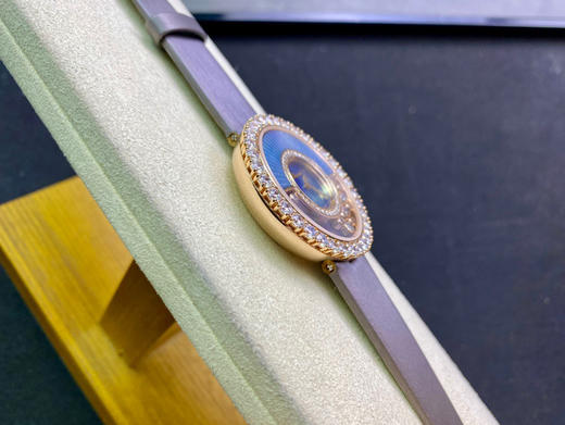 TF新萧邦震撼来袭（经典皮带限量版款式）快乐钻HAPPY DIAMONDS，38mm 作为萧邦销的系列一直以细腻的手法诠释萧邦标志性灵动钻石的概念 商品图9