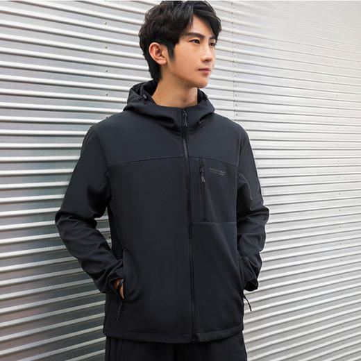 【保暖锁温，飒爽出行】SKAH防泼水抓绒机能软壳套装  科技复合面料 无惧风雨  简约基础款设计 上下装组合  轻松实现多种造型 商品图4