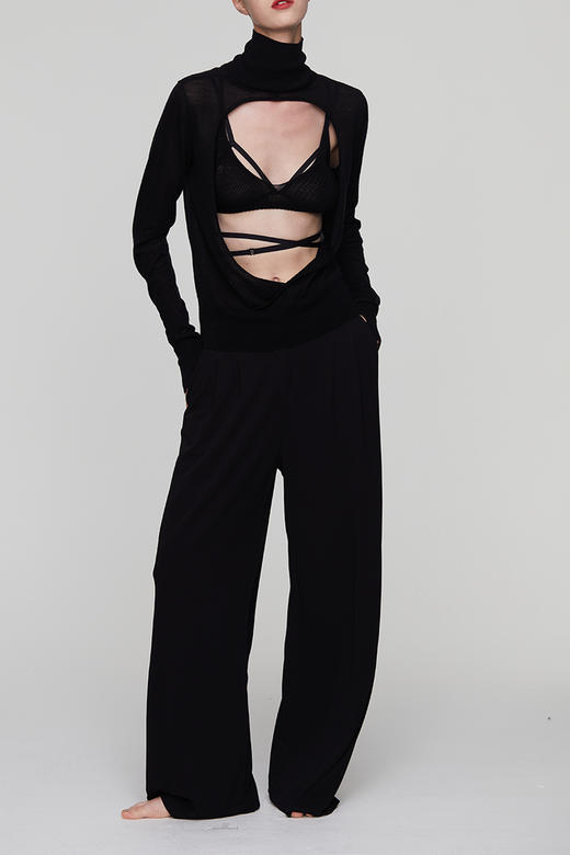 Her Senses｜时装 04-C019-SW ⽺⽑⾼领露背⽑⾐  [ 黑 / 橄榄绿 ] 商品图5