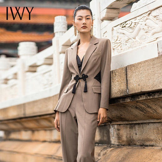 IWY/国潮中国风咖色新中式西装流苏盘扣设计感西装阔腿裤套装女213210C1P2 商品图2