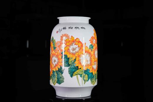 王慧丽:欣欣向荣赏瓶 商品图0