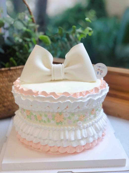 翻糖蝴蝶结奶油蛋糕 下单前请仔细阅读商品详情 商品图0