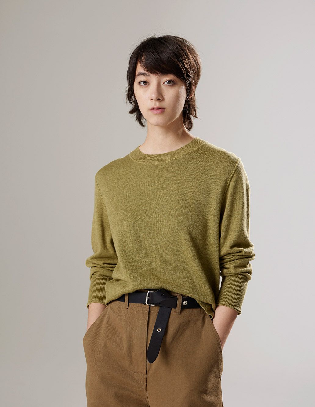 MHL  浅橄榄绿色/黑色圆领针织薄毛衣