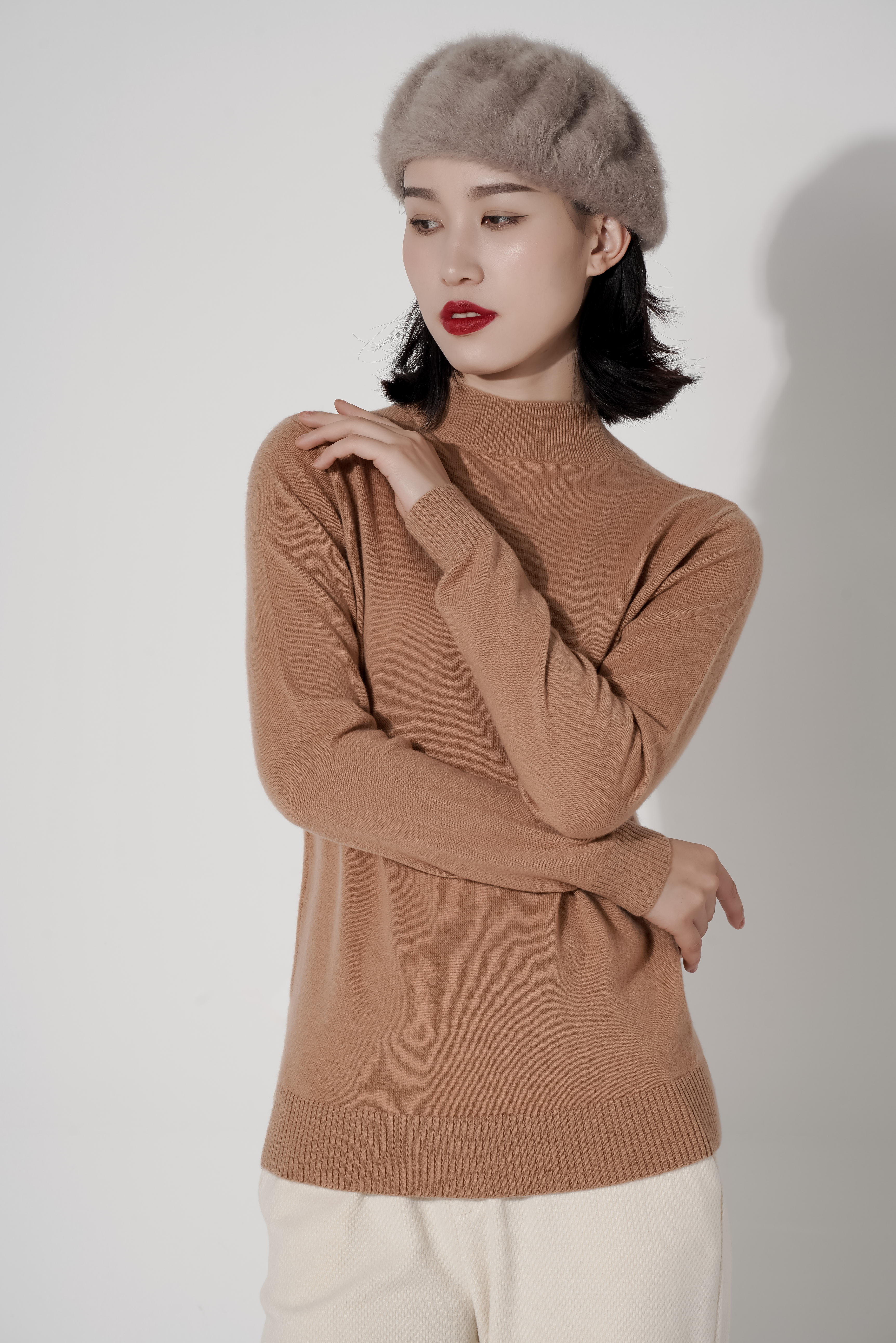 臣禾【100%美利奴羊毛】加厚【半高领】纯色针织衫	S214091049【多彩针织系列】现货