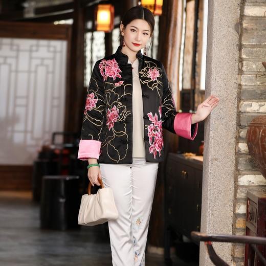 2021冬季新款国风时尚新中式国色牡丹重工刺绣夹棉外套 LX21049 商品图3