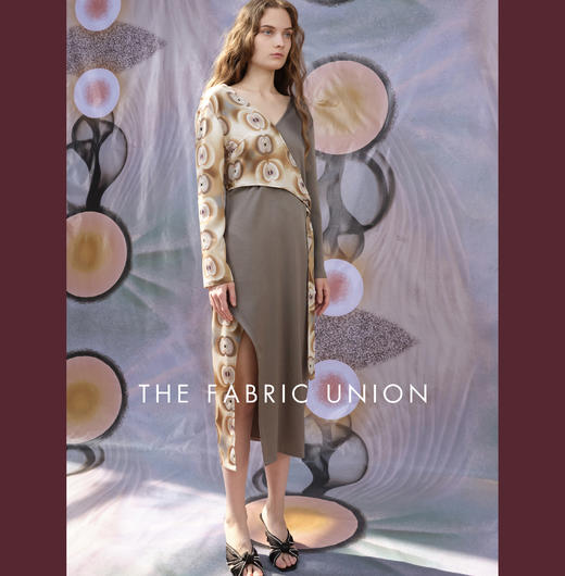 THE FABRIC UNION「Lichtung林中空地」系列假日V领拼接连衣裙 商品图1