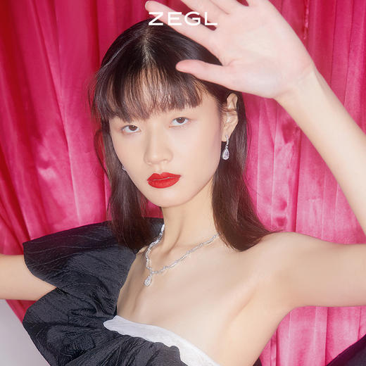 ZEGL高奢系列水滴项链女小众锁骨毛衣链耳环925银针秋冬耳饰套装 商品图5