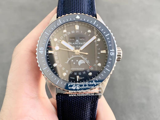 TW新力作 宝珀五十寻系列，5054-1110-B52A。压轴巨献，大三针夜光设计，直径43毫米！搭载6654.P自动机械机芯，具备星期显示，日期显示。月份显示，年份显示，月相显示 商品图8