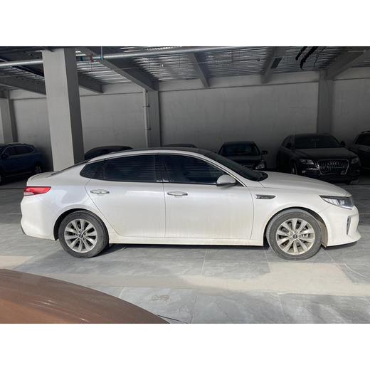 起亚 K5 1.6T 自动LUX 【长租-北京】 商品图3