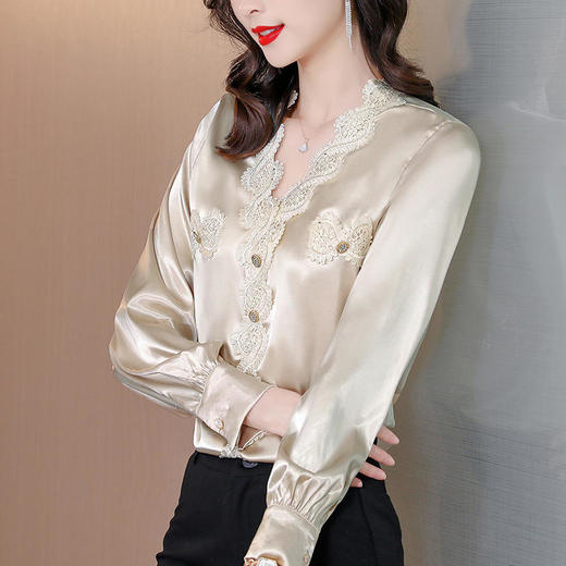 AHM-hmnz8114新款时尚洋气蕾丝V领长袖衬衫 商品图3