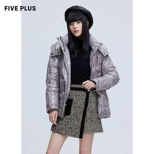 FIVE PLUS2021新款女冬装亮面感连帽羽绒服女立领压胶肌理外套潮2NN4334200 商品图3