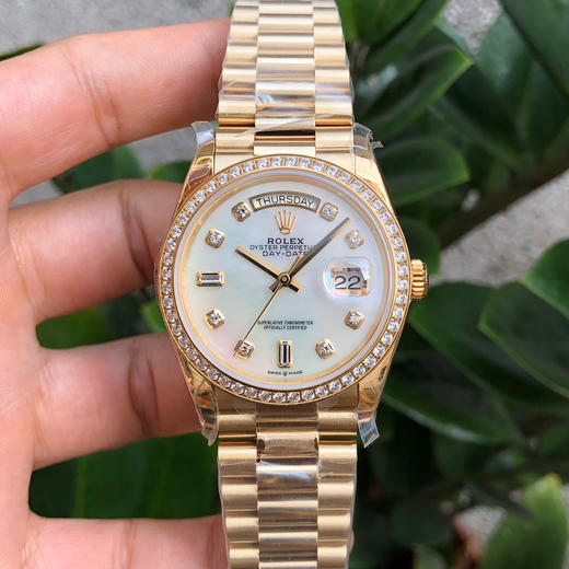 NOOB新款表盘6字位LOGO小皇冠36mm劳力士星期日历型系列m128238自动机械性别中性 商品图9