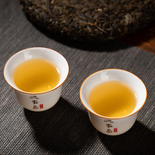 生普 |德丰昌 2021年 大红印 古树生茶饼357g 商品图3