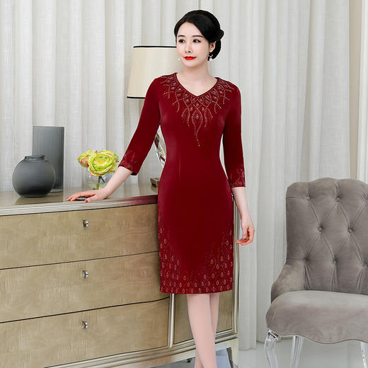 上海旗袍厂NBL-NG60797奥黛旗袍钉珠洋气婚宴礼服遮肚子改良祺袍春秋装新款 商品图3