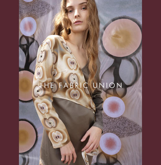 THE FABRIC UNION「Lichtung林中空地」系列假日V领拼接连衣裙 商品图0