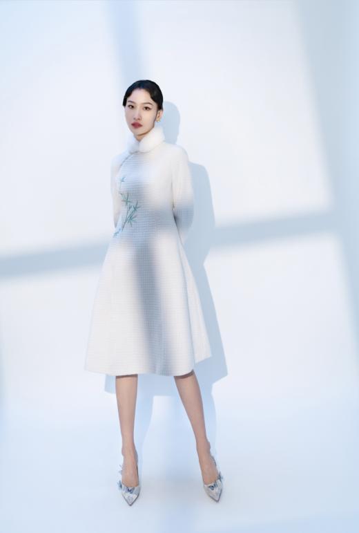 荷言HEYEN 濯香令 兔毛领亮丝小香风竹叶刺绣羊毛大衣 商品图0