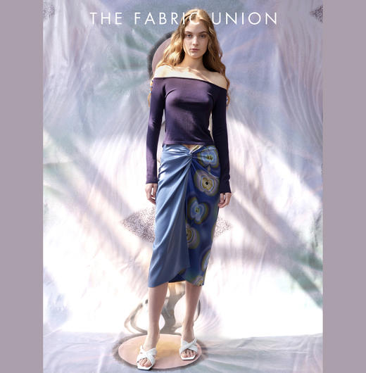 THE FABRIC UNION一字露肩上衣印花扭结假日半裙 商品图0