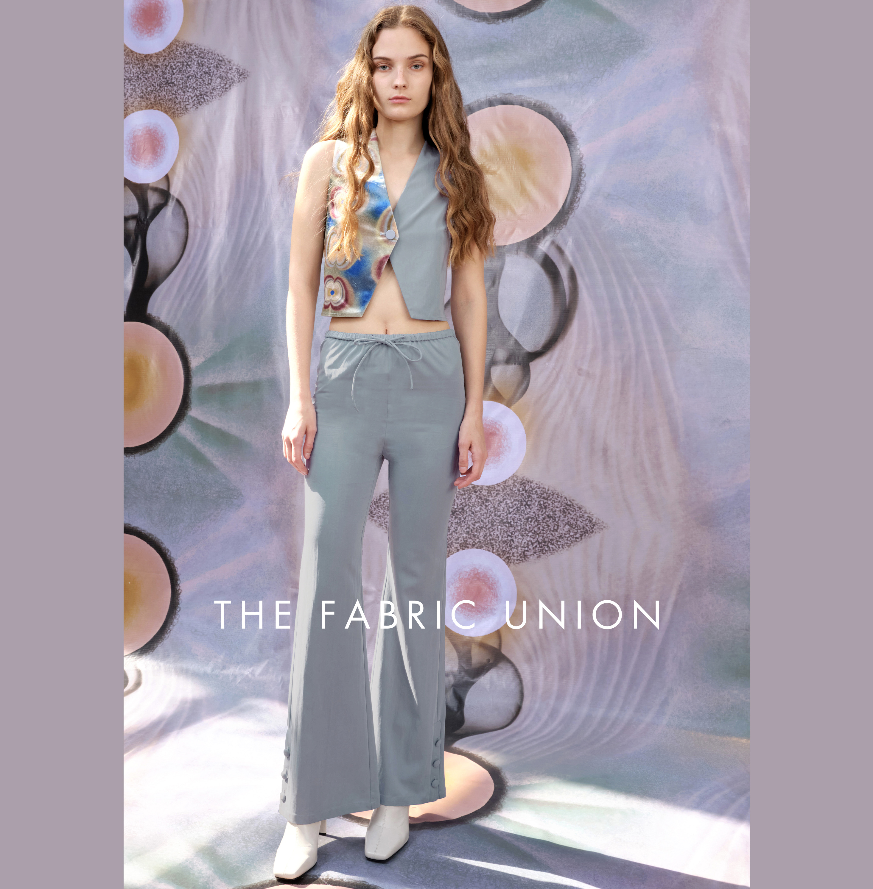 THE FABRIC UNION背部扭结马甲休闲微喇叭裤